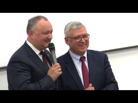 Президент страны вручил Республиканской клинической больнице самую высокую государственную награду – «Орден Республики»