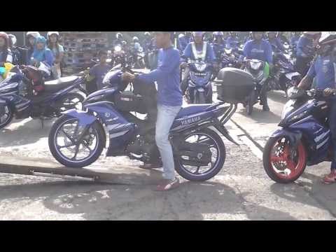 135 LC - Video ni masa Kelab YAMAHA 135LC GP Edition konvoi sramai 86 bijik moto ke Pulau Pangkor... Video sbagai kenangan x siap lagi, jadik aku pos la yang masa nai...