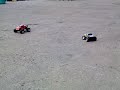 HBX BONZER VS E-MAXX HBX BONZER VS E-MAXX
