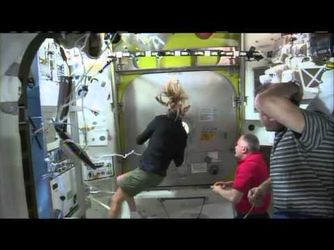 ISS Expedition 36 - US Spacewalk EVA #23 Is Aborted Early Due To A Suit Water Leak, July 16, 2013