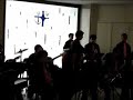 jueves 27 de septiembre del 2007,, en el asilo de lourdes, interpretando kansas city break out,, detras de la camara estan,, arnulfo y mafs,, concieto en hora de clases,, pero cayo muy bien,, ramayana especialmente,, y gracias a todos como siempre [en esta nuestra banda porque es de todos]
hacia un a�o exactamente en el hotel nikko,.., que por cierto casi me rompo la nariz en esa ocacion