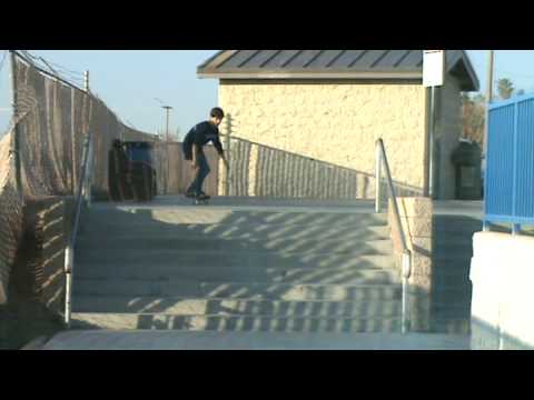 BMX BIKES TRICKS STUNTS CRASHES