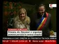 Elena Udrea a fost invitata de onoare la o tăiere de porc tradiţională, organizată de edilii din Năvodari, în centrul oraşului.