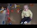 Daddy juggles, Bella giggles Daddy juggles, Bella giggles