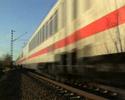 BR101 von Köln nach Bonn beim Bahnübergang nach Tannenbusch BR101 von Köln nach Bonn beim Bahnübergang nach Tannenbusch