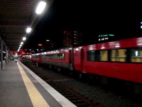 キハ185系　（3両）　【熊本駅】