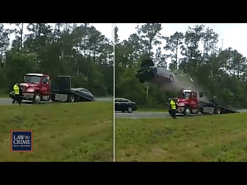 SCENA JAK Z FILMU AKCJI NA FLORYDZIE. LAWETA KATAPULTUJE SAMOCHÓD