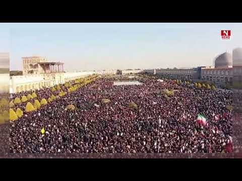 মার্কিন-ইসরায়েলি হামলায় ইরানের সর্বোচ্চ ধর্মীয়নেতা আলি খামেনি নিহতের পর বিভিন্ন শহরে বিক্ষোভ করে হাজারো মানুষ