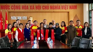 CLB xe đạp thành phố tặng quà tết hộ nghèo, hộ cận nghèo