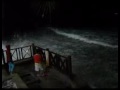 Hua Hin Strong Waves (หัวหินในพายุฝน)