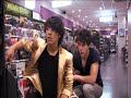 the queen buys the jonas brothers uk debut album