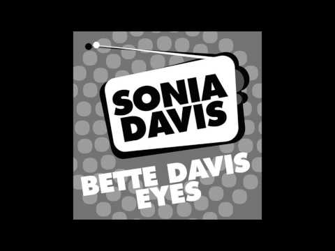 sonia eyes