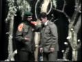 عبد الرحمن عيد رحمه الله في مسرحية سورية حلبية مع عدد من الفنانين السوريين ... تحت الحزام مسرحية حلبية مسرحيات عبد الرحمن عيد حلبي فرقة المهندسين المتحدين حلب سوريا كوميديا سياسية syrien syria aleppo سورية همام حوت Masra7iyeh 7alabieh allepo 7alab halab halabi halabieh masrahieh homam 7oot hoot makhfar shor6a police arab arabic Syrian Comedy راضي ما قوص الضبع العميد وسيادة المجند الجيش السوري 