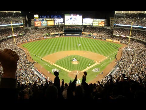 Video: Toronto Blue Jays Jose Bautista loves the baseball fans at Yankee Stadium