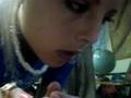 videos de Maddie pierces her own lip