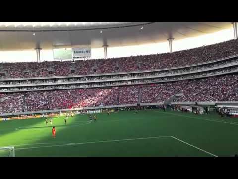 Guadalajara vs Am&eacute;rica en el estadio Ominilife