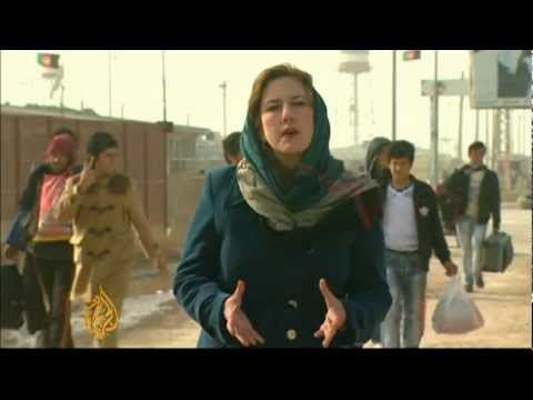 Afghan refugees return home from Iran