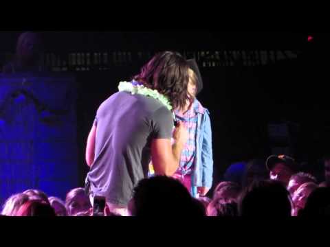Jake Owen gets schooled on stage!