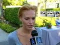 Jolene Blalock being interviewed before filming of Star Trek : Enterprise began.Visit Back in time : Enterprise http://bitent.50webs.com/~bitent/