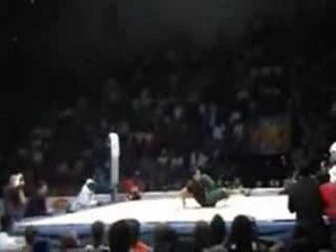 BREAKDANCE! Lilou vs. Physicx ...