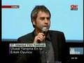 Serhat Tutumluer En �yi Erkek Oyuncu �d�l�n� al�rken CNNTurk