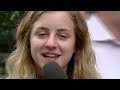 Passarinho que sai com morcego amanhece de ponta cabeça - Pé na Rua - 05-11-2012