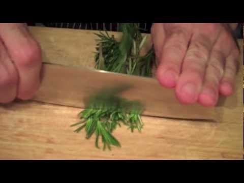 how to rosemary oil