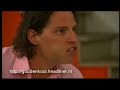 Huub knijpt Brian\ Huub knijpt Brian\