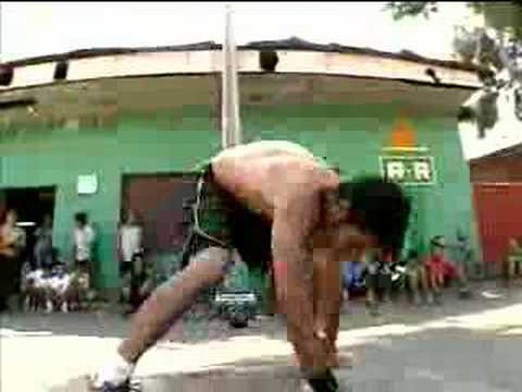Freestlye Street Soccer