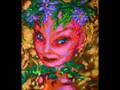new fantasy women paintings by Frank Rozasy