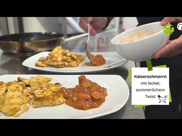 Luftiger Kaiserschmarrn mit Erdbeer-Rhabarber-Ragout – Einfaches Rezept von Kali Schneider
