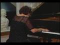 Juana Zayas Plays Mozart