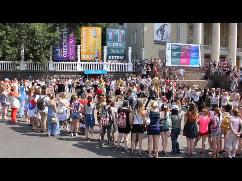 케이팝 - K-Pop World Festival Flashmob организованный KBS и Aigoo russia, Москва 29/06/2013.