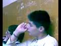 ramiro sacandose mocos