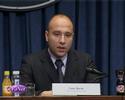 (Beograd, 14. novembra 2007) Ministar zaštite životne sredine Saša Dragin, predsednik nacionalne asocijacije lokalnih vlasti Stalne konferencije gradova i opština (SKGO) Željko Ožegović i direktor GTZ za Srbiju Uve Štumpf, potpisali su Sporazum o saradnji republičkih i lokalnih organa vlasti sa nemačkim preduzećem za međunarodnu saradnju (GTZ) u oblasti životne sredine. Cilj tog sporazuma je unapređenje saradnje republičkih i lokalnih organa vlasti u Srbiji pri upravljanju komunalnim otpadom i smanjenju zagađenja reka i tla, a uloga GTZ je da se postojeća rešenja u Evropi iz oblasti zaštite životne sredine primene i u Srbiji. Saša Dragin je istakao da će ministarstvo, SKGO i GTZ u okviru projekta 