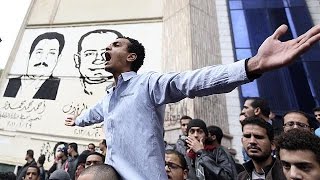 Mısır'da 25 Ocak'ın yıl dönümünde sokaklar karıştı