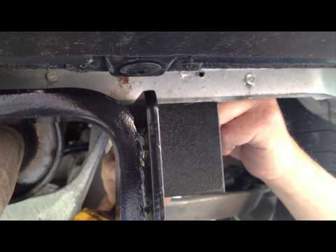 how to install hitch on car