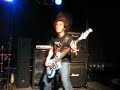 Tom Headbangs