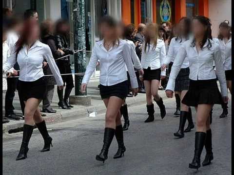 Η παρέλαση με τις πιο κοντές φούστες
