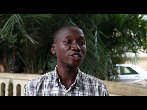 bamako - The Malian government and Tuareg rebels occupying a key northern city signed an accord Tuesday paving the way for presidential elections in the troubled West...
