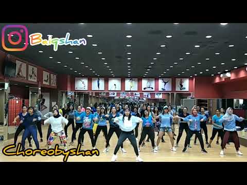 DiSANA MENANTI DISINI MENUNGGU(sungguh ku merasa resah )by VIA VALLEN/dangdut #viavallen