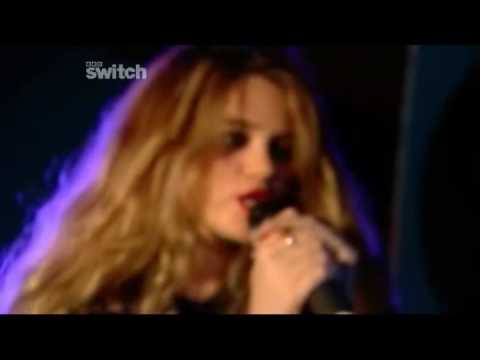 Video: Sky Ferreira performs One for BBC Switch picture 0 Video: Sky Ferreira performs One for BBC Switch