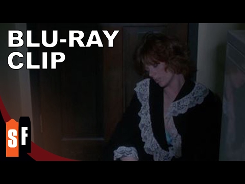 Demented (1980) - Clip 1: Run! (HD)