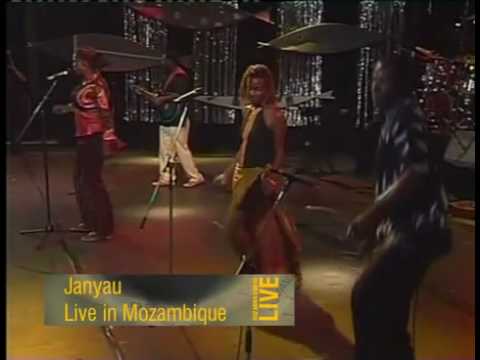 Suzanna Owiyo Mozambique, Umoja New Year 08
