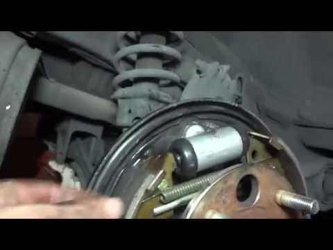 DIY: Repalce Wheel Cylinder on a Honda