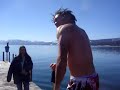 Pulando no Lake Tahoe...