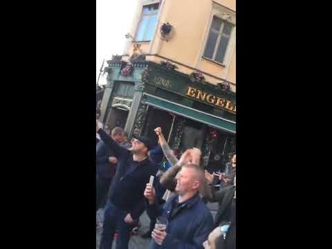 Manchester United Fans Singing Anti-ISIS Songs Before Europa League Final