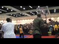 Lakers' Lamar Odom and Shannon Brown break Guinness World Record