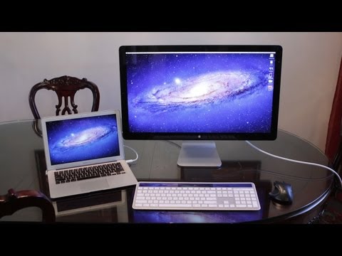 Macbook Pro with Thunderbolt - Apple Thunderbolt Display Purchase Link: http://goo.gl/5nMYN Apple Thunderbolt Display Review (with Setup & Demo) Twitter: http://www.twitter.com/tldtoday Fa...