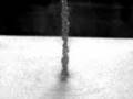 videos de Ball Bearing Dropped In Sand